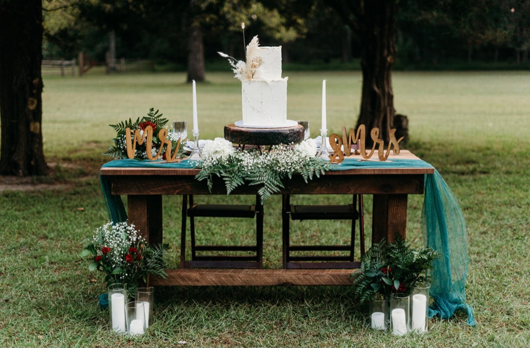 Farm House Sweet Heart Table